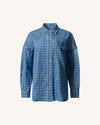 Blue patterned shirt on a white background - Gallaskyrta frá Perfect Moment