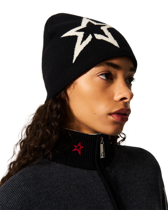 Sporið - svört húfa